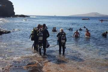 Nueva limpieza de los fondos marinos de Tufia (Foto TA)